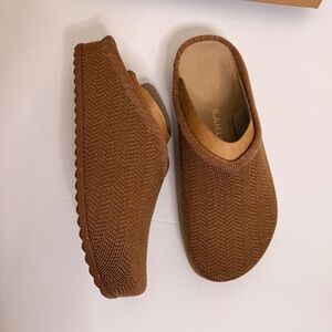 Rothy's THE CASUAL CLOG in Teak Herringbone - NWT - SIZE 7